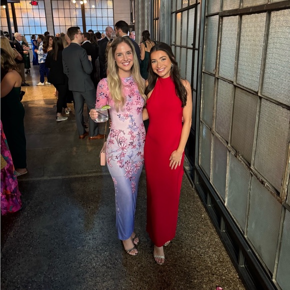 Norma Kamali worn once high neck gown - Picture 2 of 2